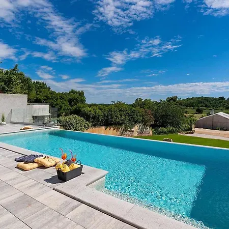 בית נופש Sunnyside *